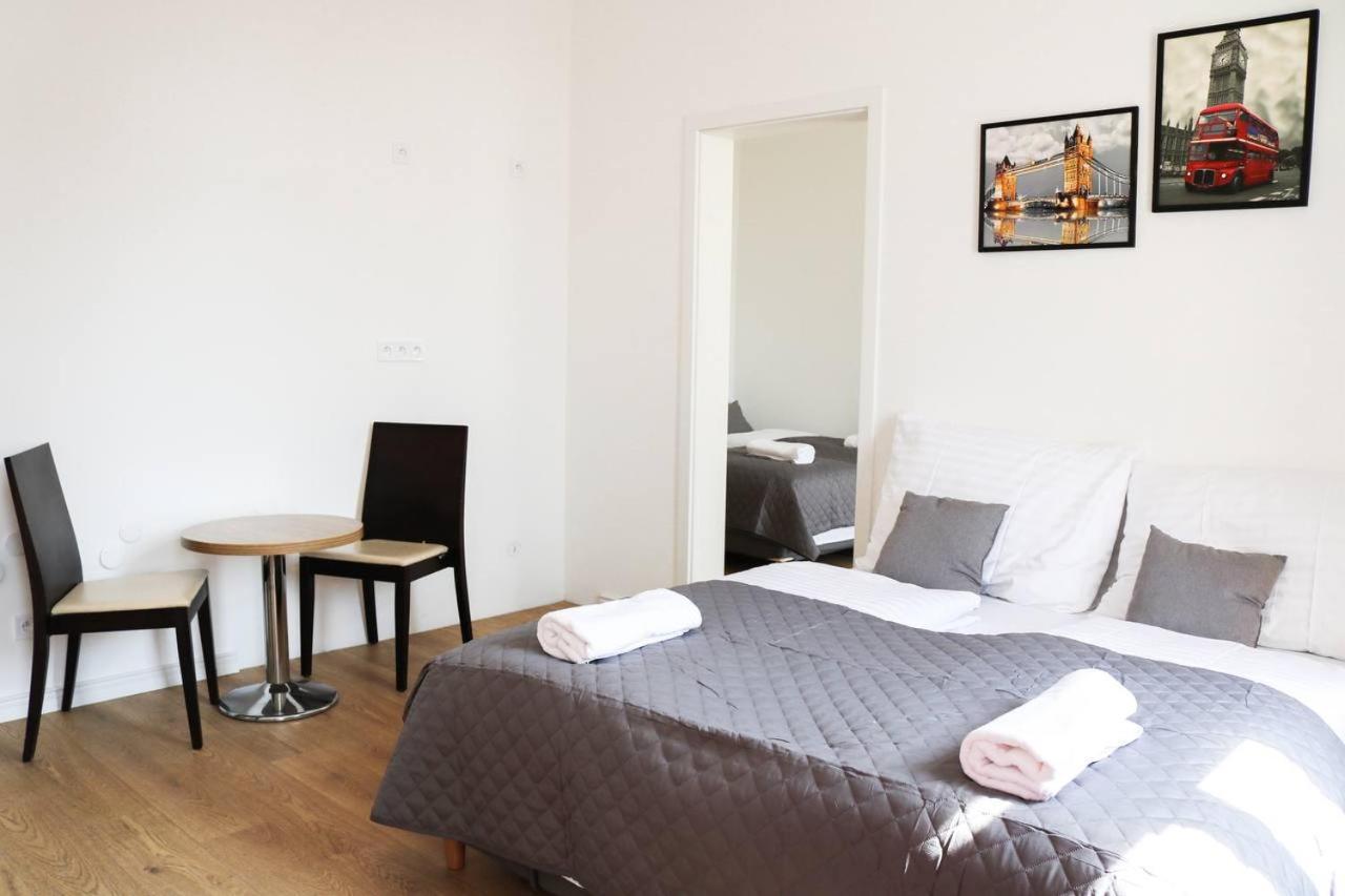 Rose Suites And Rooms Praha Eksteriør bilde